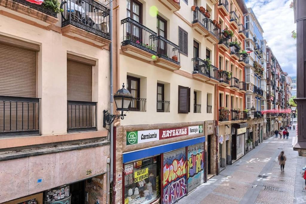 Artekale & Pintxos In Old Town Appartement